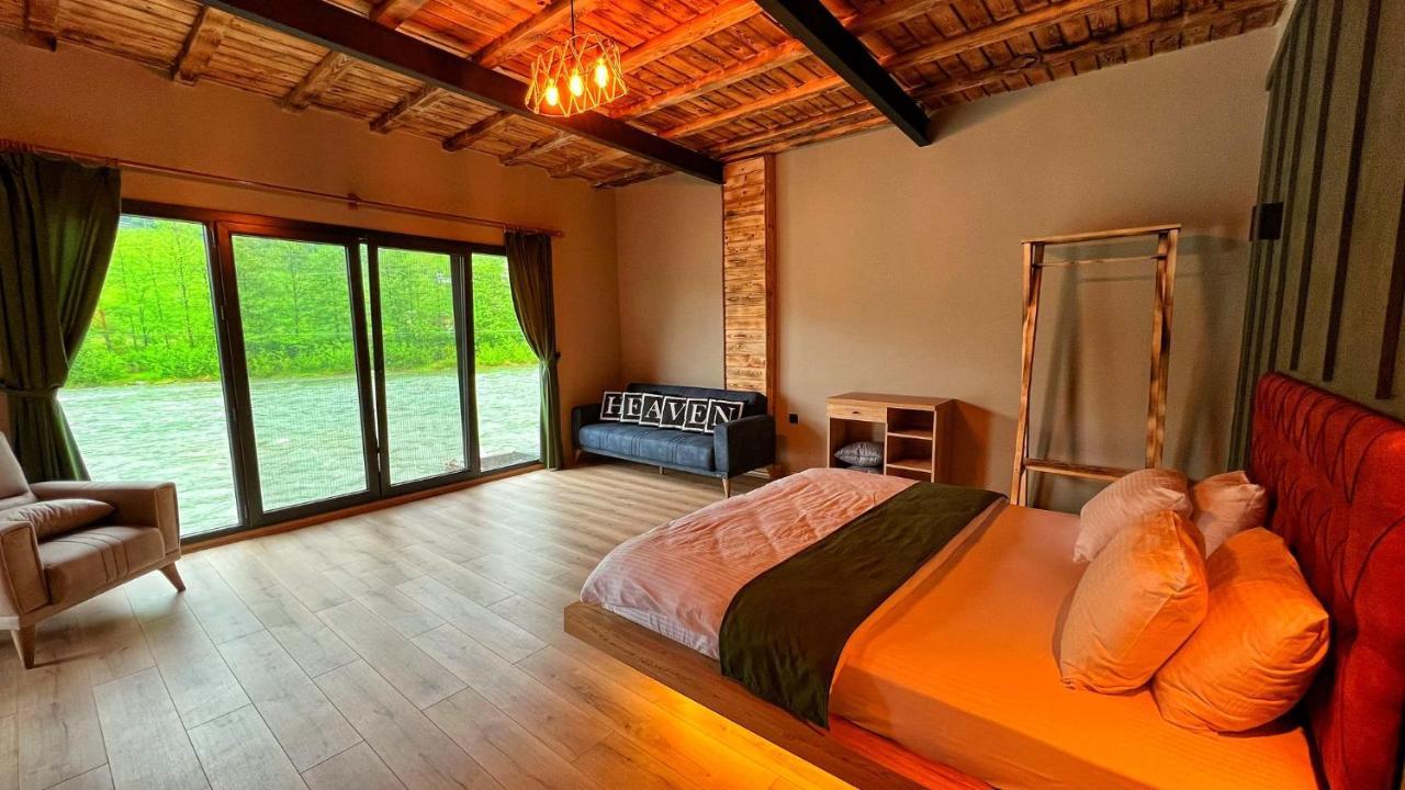 Heaven Vip Wooden Palace Bed & Breakfast Ardesen Exterior photo