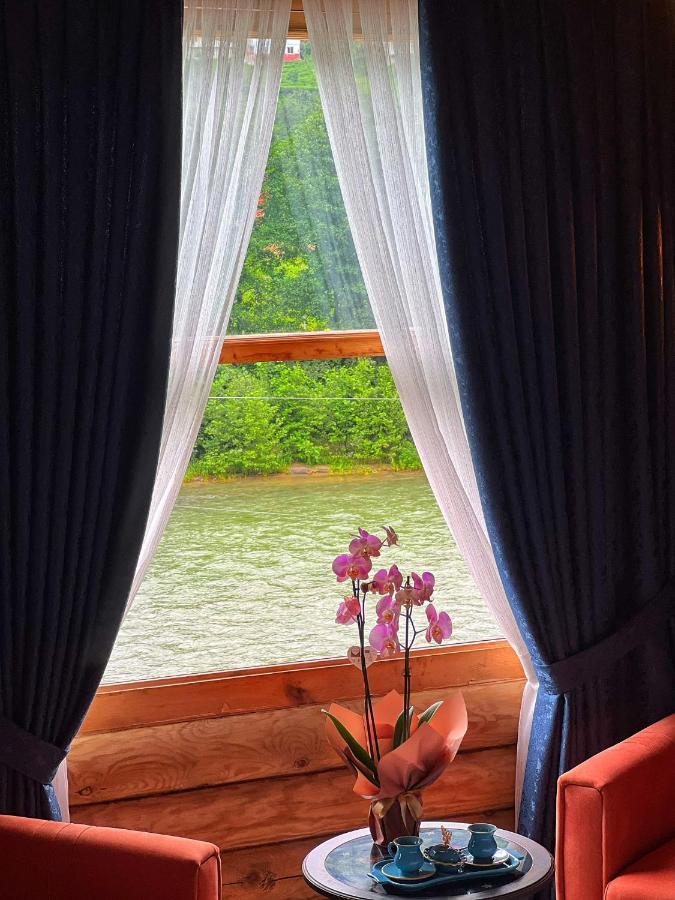 Heaven Vip Wooden Palace Bed & Breakfast Ardesen Exterior photo