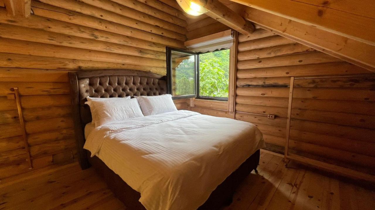 Heaven Vip Wooden Palace Bed & Breakfast Ardesen Exterior photo